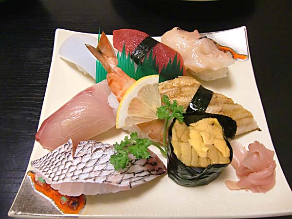 生ウニ丼、海鮮丼、三益寿司